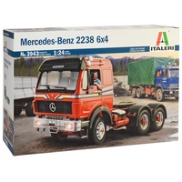 Italeri Mercedes-Benz 2238 6x4