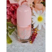 Essence Last & Go! 4 millennial pink 8 ml