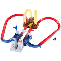 Mattel Hot Wheels Mario Kart Bowsers Festung
