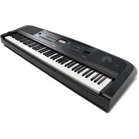 Yamaha DGX-670 black