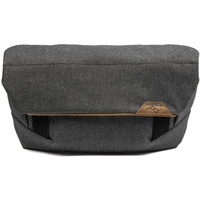 PEAK DESIGN Field Pouch V2 Umhängetasche grau (BP-CH-2)