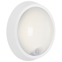 Briloner LED-Außenwandlampe Helsinki, Sensor, IP44, weiß