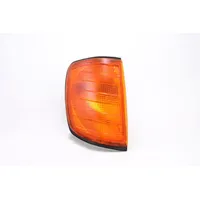 Johns 50 14 20 vorne rechts, gelb, mit Lampenträger