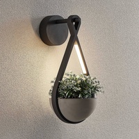 LUCANDE Florka, LED-Außenwandleuchte Blumenampel