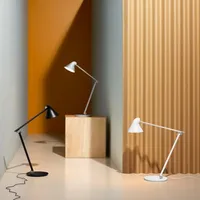 Louis Poulsen NJP Tischlampe Fuß 3.000K hellgrau