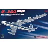 Modelcollect B-52G early type U.S.A.F stratofortress strategic bomber Broken