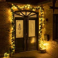 Spetebo Weihnachts-Girlande mit Lichterkette und Christbaumkugeln - grün /