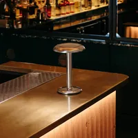 Flos Gustave Akkuleuchte LED silber poliert
