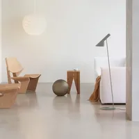 Louis Poulsen AJ Stehleuchte Warm grey
