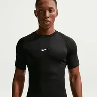 Nike Pro Dri-FIT Tight kurzarm Fitnessshirt Herren 010 black/white