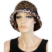 COLLEZIONE ALESSANDRO Wintermütze " Leoparda " in braun |