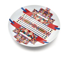 Alessi Holyhedrics 2 – Dessertteller aus Porzellan, Verziert mit