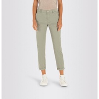 MAC Chino Turn Up aus grünem Stretch Gabardine-D42