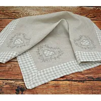 Heimtexland Landhaus Tischdecke 85x85, Polyester, Grün, Kariert, Herz Stickerei,