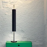 Flos Emi Tischleuchte LED blau