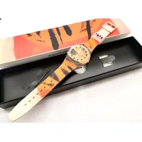 Swatch BARNS-GRAHAM'S ORANGE AND RED ON PINK SUOZ362 Unisexuhr