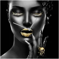 LEONIQUE Wanduhr »Gesicht, Blattgold Applikationen«, Uhr, geräuschlos, gold, Blattgold,