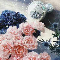 Satisfire Spiegelkugel 10cm silber Discokugel Mirrorball Party Disko Deko
