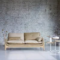 Tikamoon Sofa aus hochwertigem Leder und massivem Eichenholz Woodnest