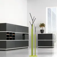 Frost Garderobenständer Wishbone Schwarz