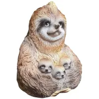 Aspinaworld Gartenfigur sitzende Faultier Figur mit DREI Kindern 10