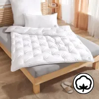 Traumschlaf Faserdecke Down Touch Pure Vierjahreszeiten mit Baumwollbezug, Füllung: