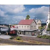 PIKO Bahnhof Burgstein 61820 H0